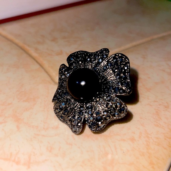 Vintage Ring - Picture 2 of 5